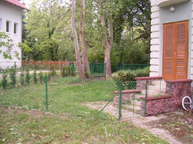 באלאטונסארסו Szemesi Villa חדר תמונה