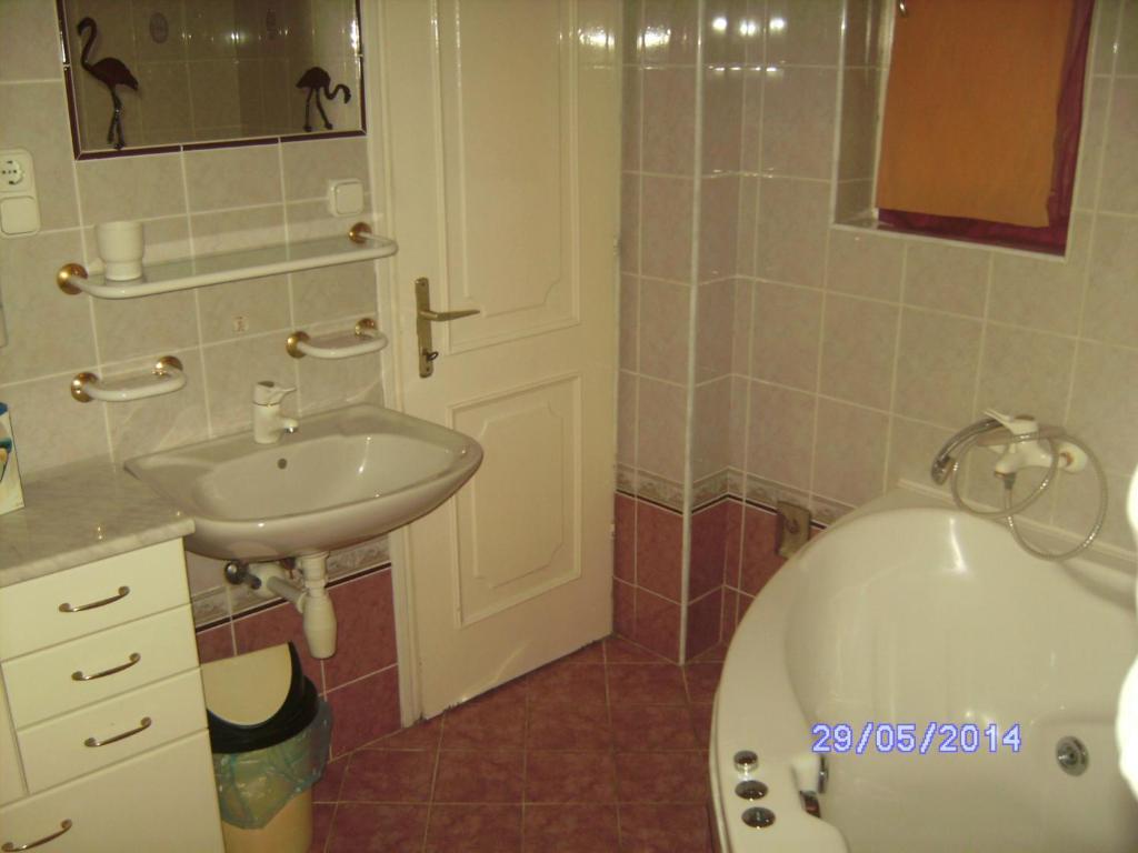 באלאטונסארסו Szemesi Villa חדר תמונה