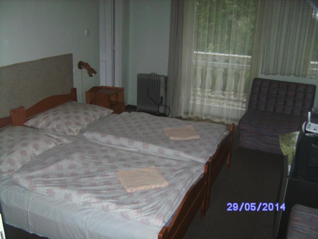 באלאטונסארסו Szemesi Villa חדר תמונה